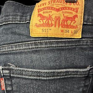 Levi's men's jeans in dark indigo slim stretch